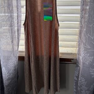 Tresics Sleeveless Maxi Dress in Brown and Tan Ribbed Knit